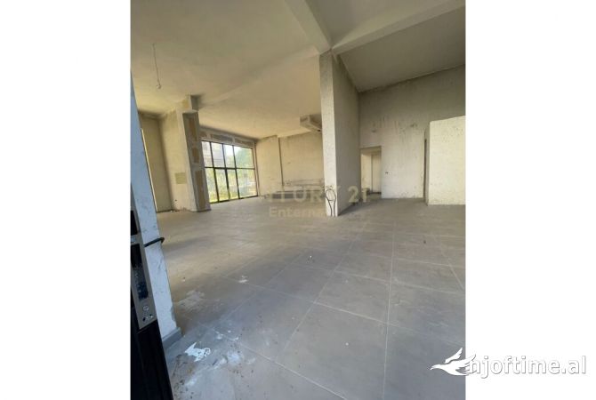 Business Property in Sale 1+1 in Tirana - 260,000 Euro