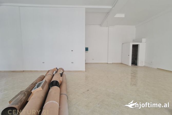 Business Property in Sale 3+1 in Tirana - 155,000 Euro