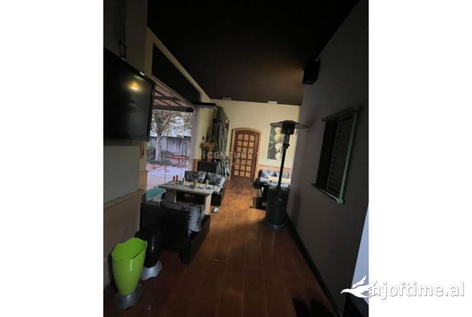 Ambjent Komercial me Qira ne Fresk 1300 euro