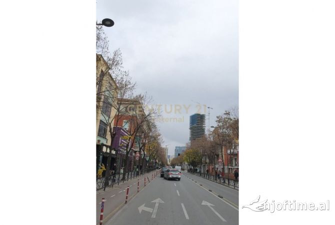 Jepet me Qera Dyqan tek Rruga e Durresit 4,100 euro