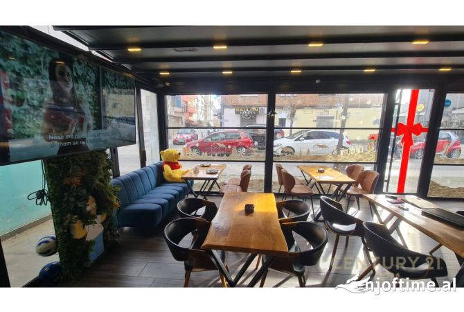 Ambiente Commerciale in Vendita 2+1 a Tirana - 50,000 Euro