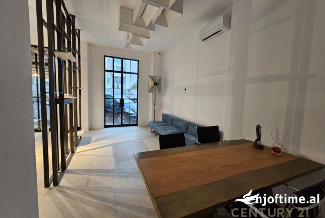 JEPET ME QERA AMBJENT PER ZYRA PERBALLE DELIJORGJIT! 550 Euro 