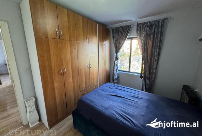 Shtepi ne shitje Apartament ne Tirane, 1+1, Mobilimi E mobiluar, Pagesa 92,000  Euro.