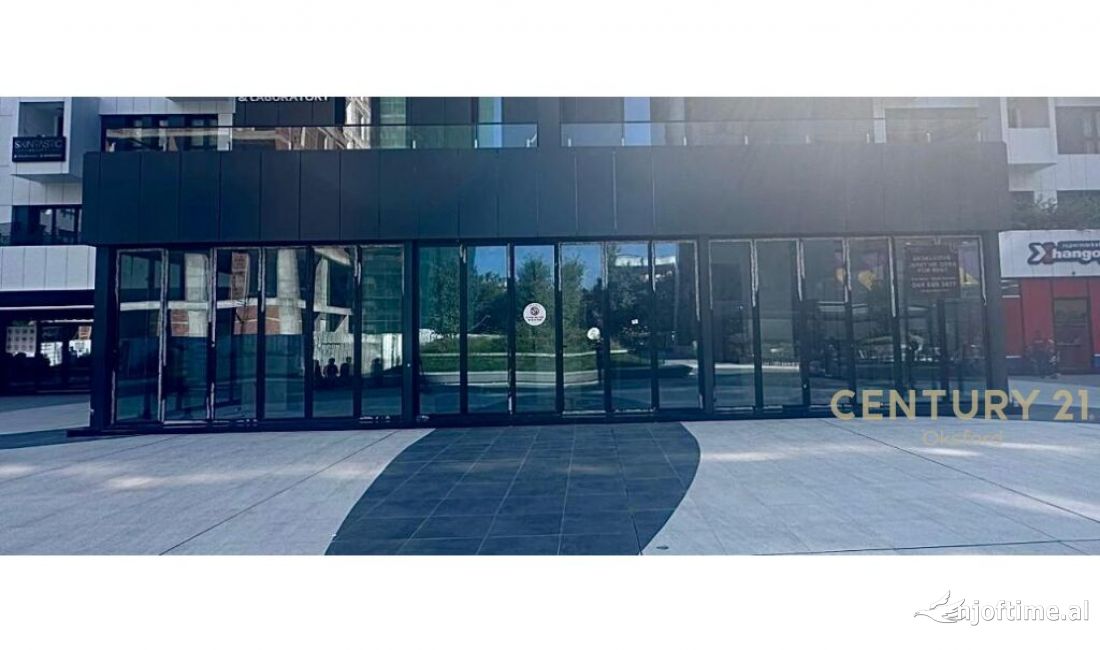 EKSKLUZIVE JEPET ME QIRA NJESI SHERBIMI NE KOMPLEKSIN SQUARE21.