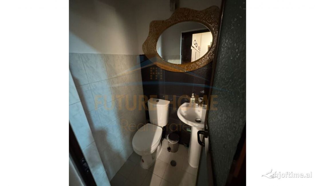 Shitet Ambjent Biznesi ne Bulevardin Bajram Curri