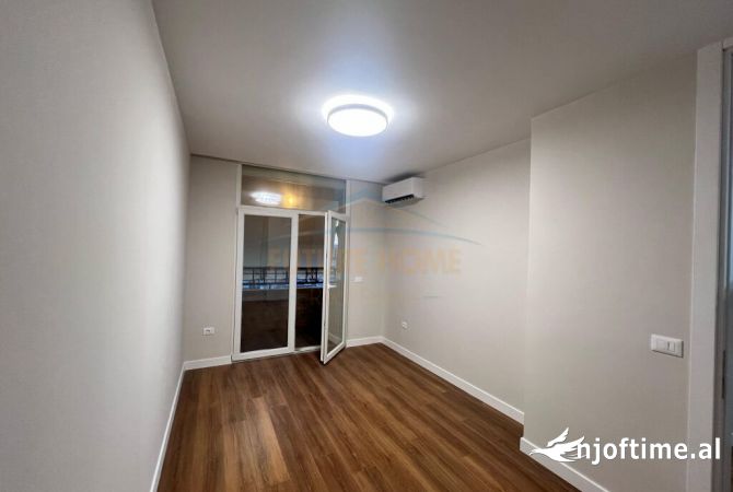 Jepet me Qera Per Zyra Apartament 2+1+2 ne Bllok. 
