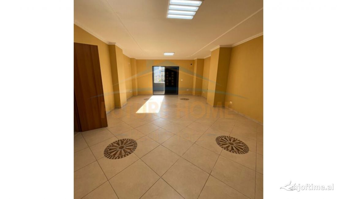 Jepet me Qera Ambjent Biznesi ne Qender