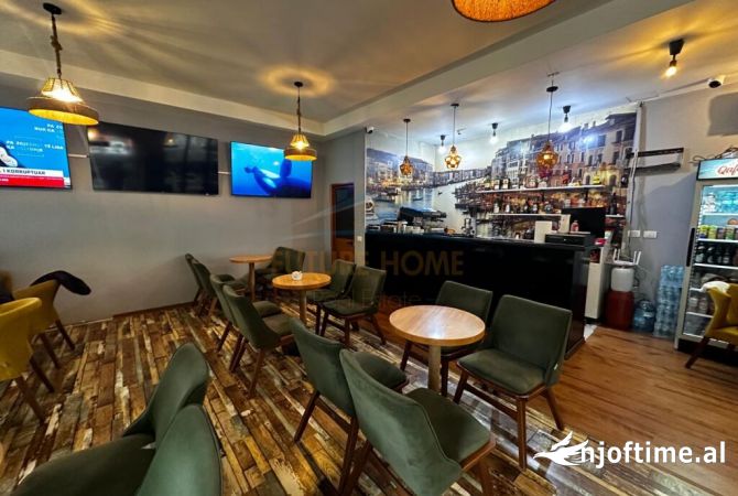Ambiente Commerciale in Vendita 1+1 a Tirana - 150,000 Euro