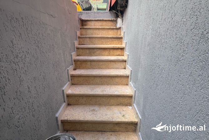 Ambient biznesi ne shitje 1+1 ne Tirane - 65,000 Euro