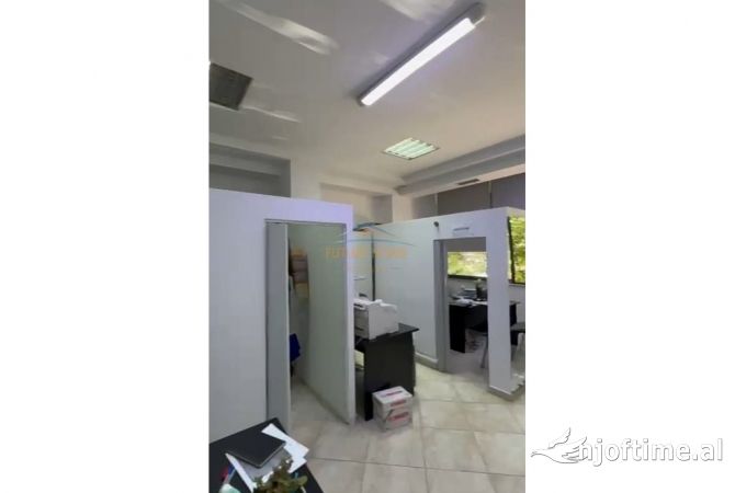 Ambient biznesi ne shitje 3+1 ne Tirane - 140,000 Euro