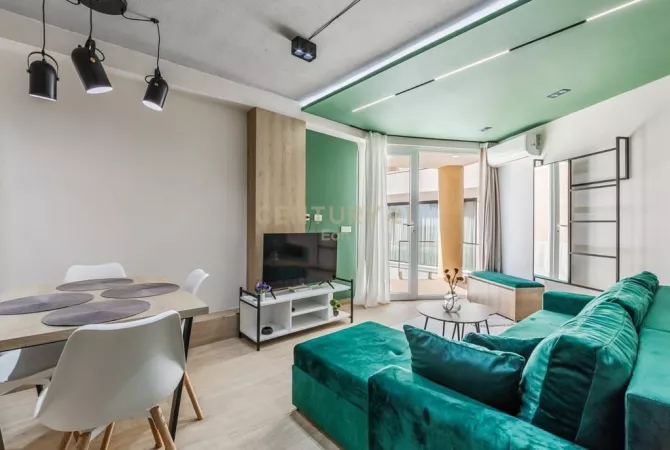 Shtepi ne shitje Duplex(shtepi me 2 kate) ne Durres, 1+1, Mobilimi Bosh, pa mobiluar, Pagesa 165,000  Euro.