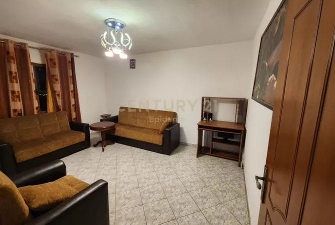 Shtepi me qera Apartament ne Tirane, 3+1, Mobilimi E mobiluar, Pagesa 390  Euro.