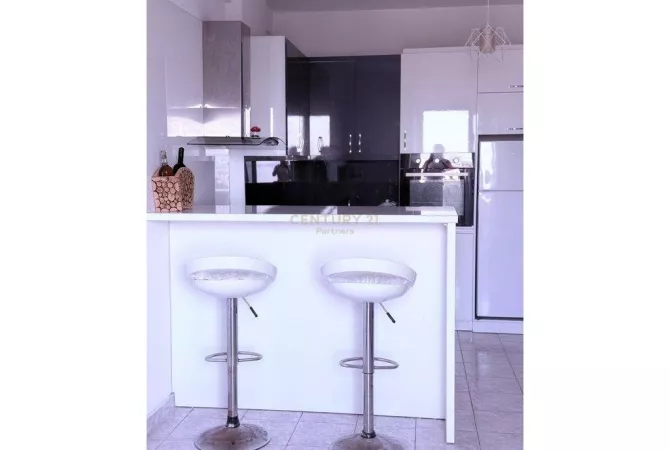 Shtepi me qera Apartament ne Durres, 1+1, Mobilimi E mobiluar, Pagesa 300  Euro.