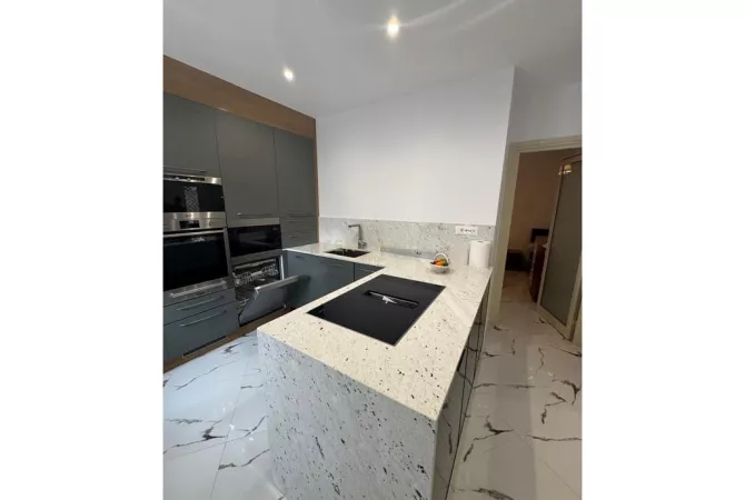 Shtepi me qera Shtepi Private ne Tirane, 2+1, Mobilimi E mobiluar, Pagesa 600  Euro.