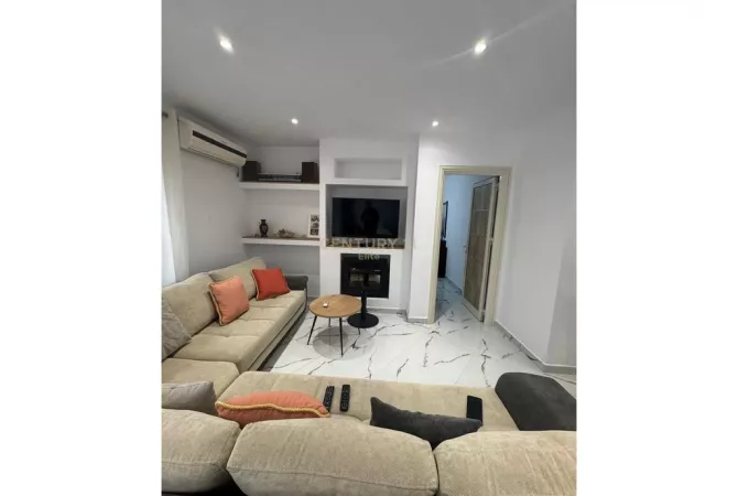 Shtepi me qera Shtepi Private ne Tirane, 2+1, Mobilimi E mobiluar, Pagesa 600  Euro.