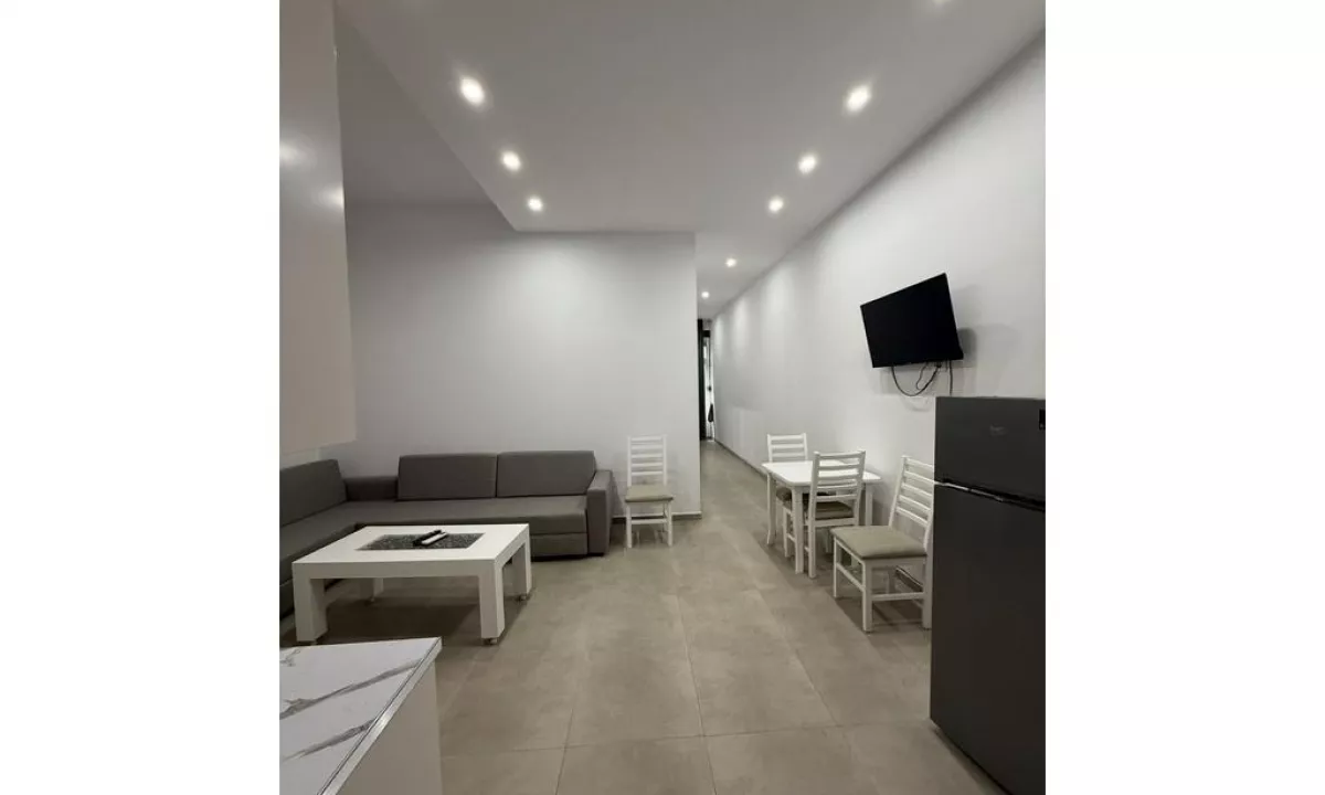 Shtepi me qera Apartament ne Tirane, 2+1, Mobilimi E mobiluar, Pagesa 600  Euro.