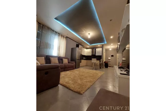 Shtepi ne shitje Apartament ne Tirane, 2+1, Mobilimi E mobiluar, Pagesa 135,000  Euro.