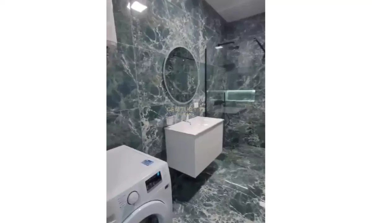 Shtepi ne shitje Apartament ne Tirane, 2+1, Mobilimi E mobiluar, Pagesa 160,000  Euro.