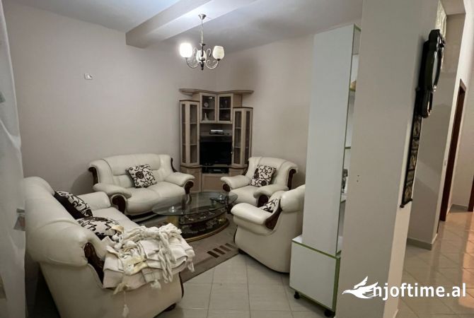 Jepet me qera 2+1+2bllk Vilat Gjermane 450€