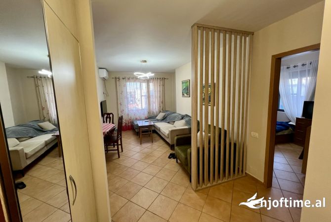 Shtepi ne shitje Apartament ne Tirane, 1+1, Mobilimi E mobiluar, Pagesa 89,008  Euro.
