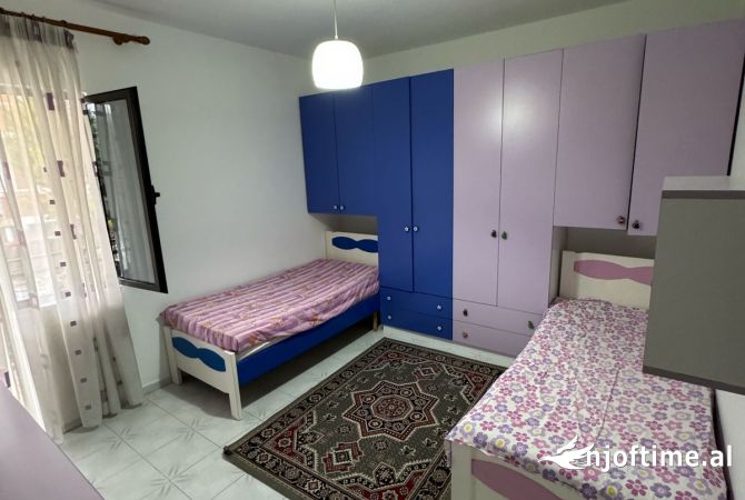 Shtepi me qera Apartament ne Tirane, 2+1, Mobilimi E mobiluar, Pagesa 501  Euro.