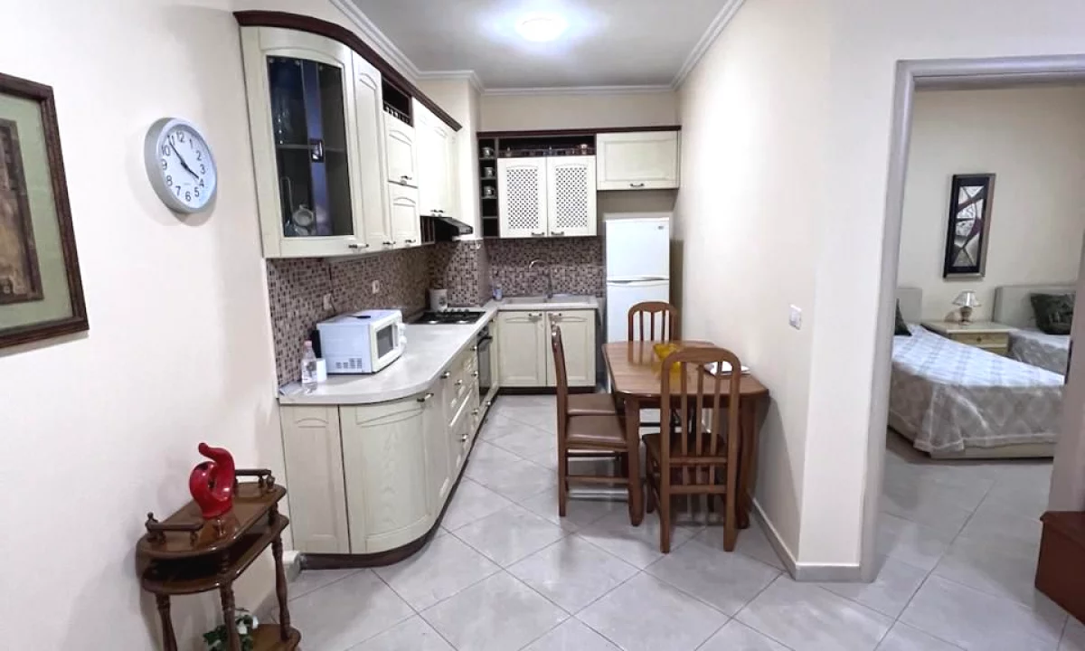 Shtepi me qera Apartament ne Tirane, 1+1, Mobilimi E mobiluar, Pagesa 505  Euro.