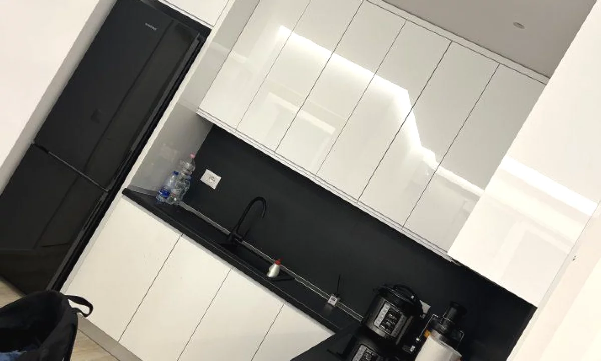 Shtepi me qera Apartament ne Tirane, 1+1, Mobilimi E mobiluar, Pagesa 549  Euro.