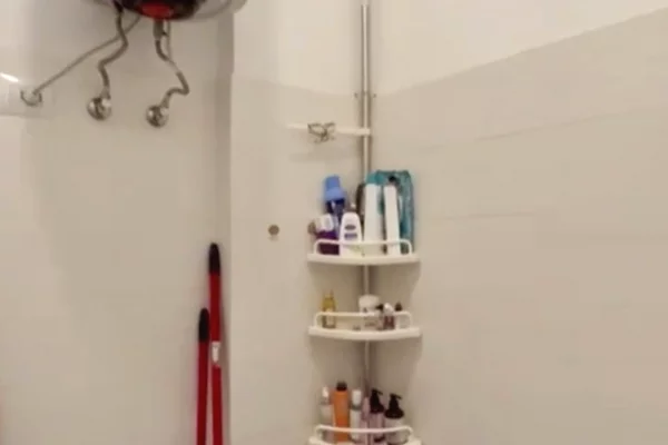 Shtepi me qera Apartament ne Tirane, 1+1, Mobilimi E mobiluar, Pagesa 399  Euro.