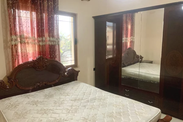 Shtepi me qera Apartament ne Tirane, 2+1, Mobilimi E mobiluar, Pagesa 399  Euro.