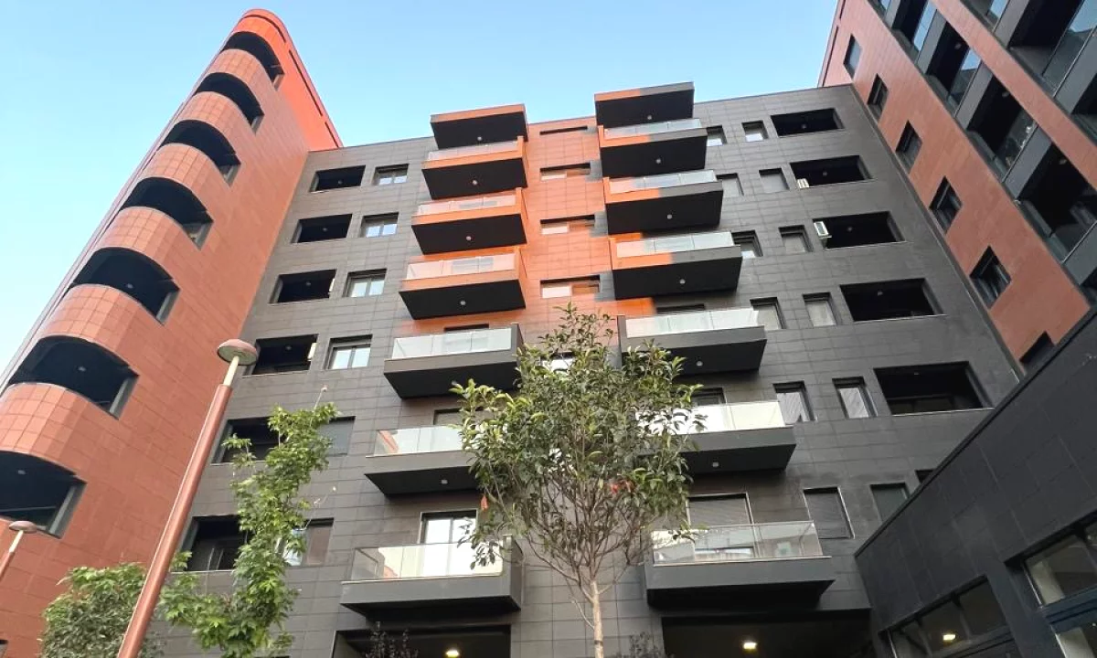 Shtepi ne shitje Apartament ne Tirane, 2+1, Mobilimi E mobiluar, Pagesa 225,000  Euro.