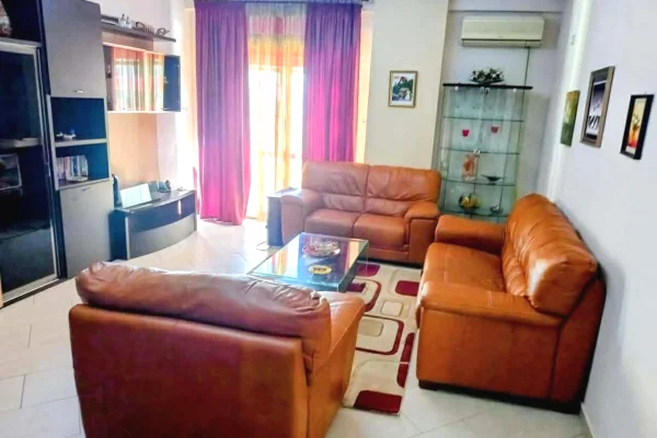 🚨Jepet me qera 2+1+2+2bllk 📍Komuna e Parisit