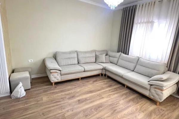 Shtepi ne shitje Vila Luksoze ne Tirane, 7+1, Mobilimi E mobiluar, Pagesa Me Marreveshje.