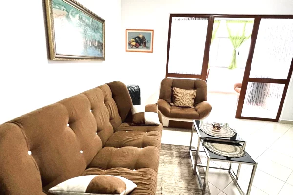 Shtepi me qera 1+1 ne Tirane - 400 Euro