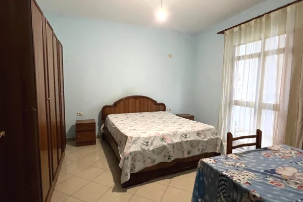 Shtepi me qera Apartament ne Tirane, 2+1, Mobilimi E mobiluar, Pagesa 500  Euro.