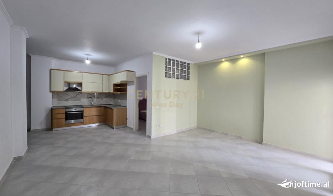 Apartment for rent in Durres 2+1, In Part