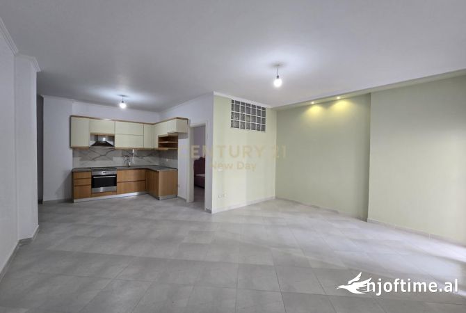 Apartment for rent in Durres 2+1, In Part