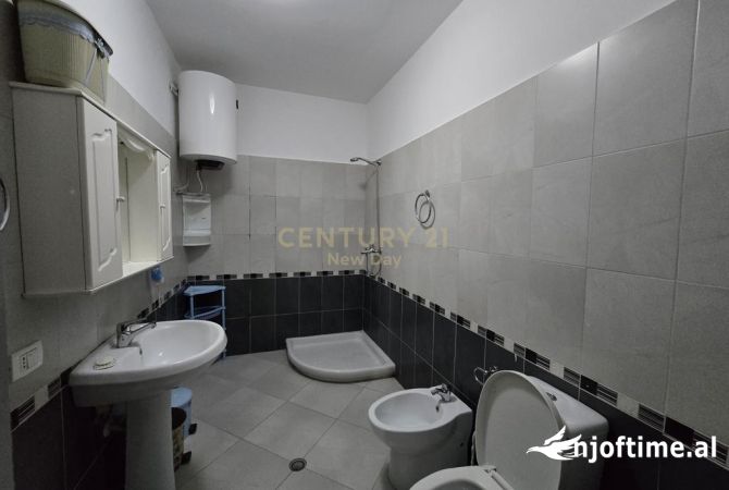 Apartment for rent in Durres 2+1, In Part