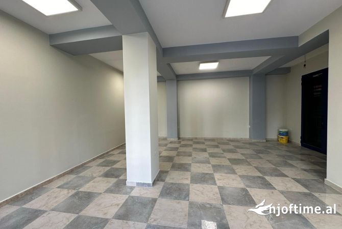 Business Property in Sale 1+1 in Tirana - 245,000 Euro