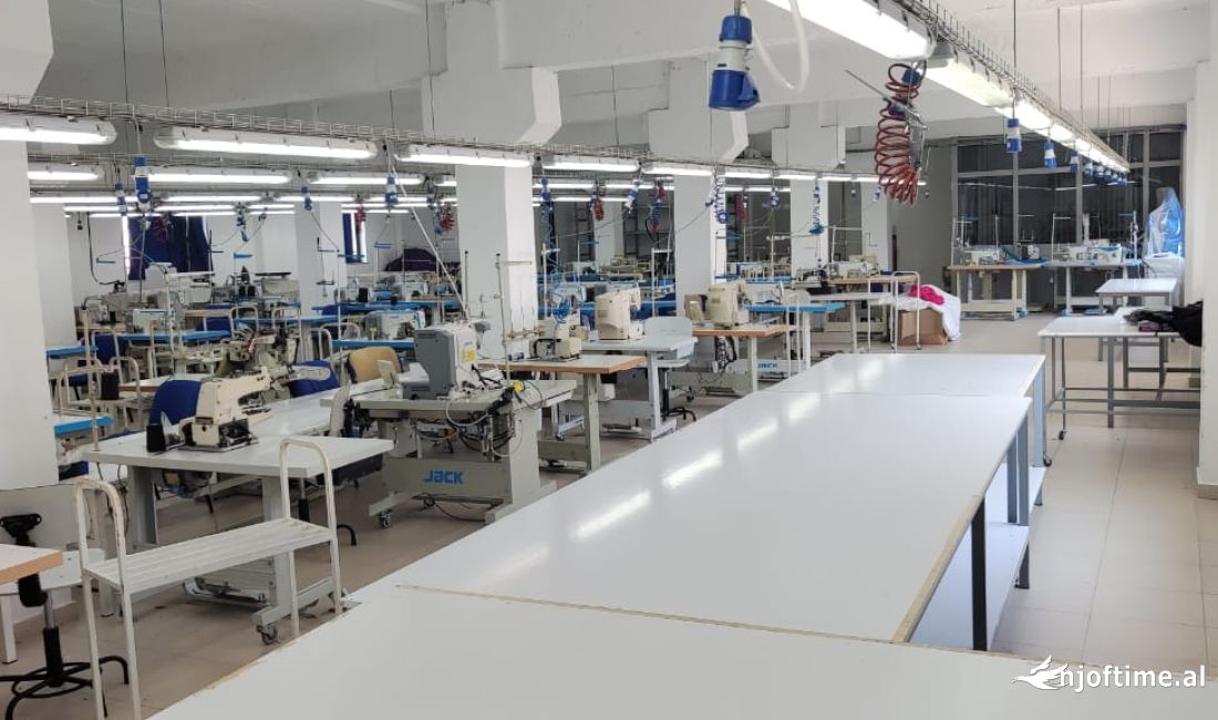 Jepet magazine me qera tek rruga fabrika e qelqit