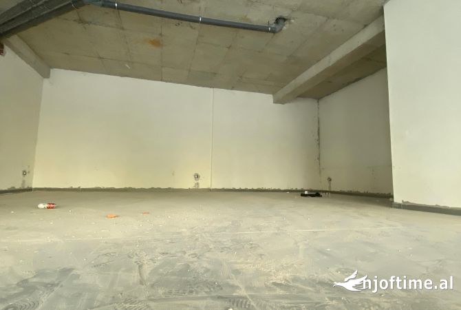 Jepet ambient biznesi me qera tek ish-fusha e Aviacionit