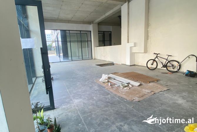 Jepet ambient biznesi me qera tek ish-fusha e Aviacionit