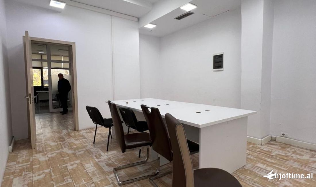 Jepet ambient biznesi me qera tek kryqezimi i Selvise