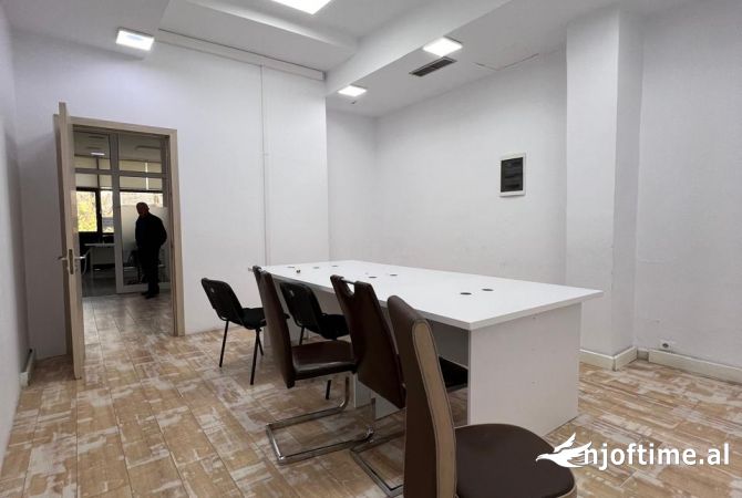 Jepet ambient biznesi me qera tek kryqezimi i Selvise