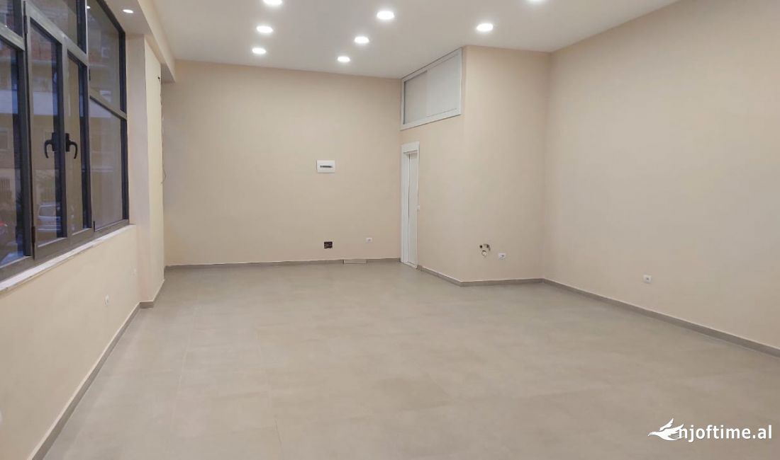 Ambient me qira per biznes