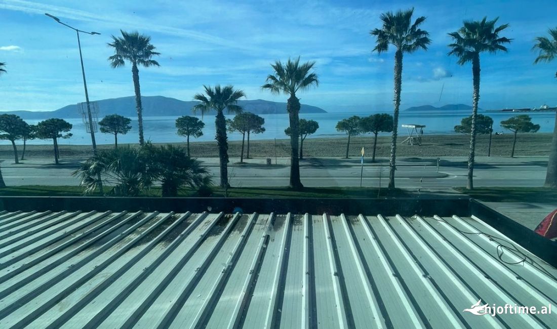 ⚪️🔵 SHITET NJESI NE LUNGOMARE-VLORE⚪️🔵