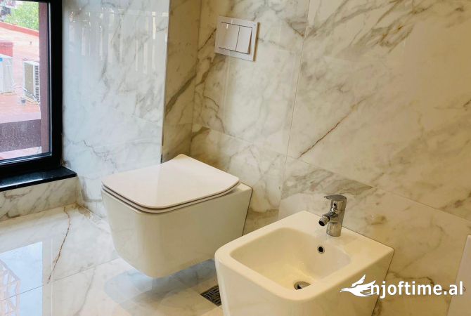 Ambient per Zyre me Qira te Rruga e Kavajes!!!!!!!!!!!!!!!!!!!!!!!!!!!!!!!!!!!!!!!!!!!!!!!!!!!!!!!!!