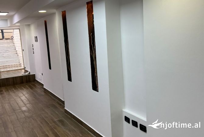 Ambient biznesi ne shitje 1+1 ne Tirane - 139,000 Euro