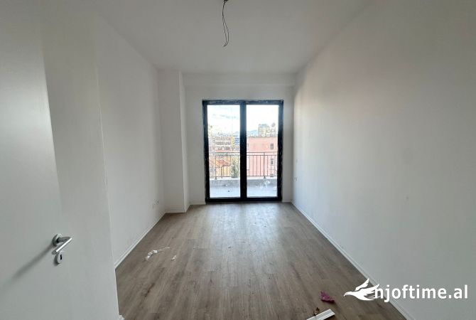 Shitet Apartament 2+1+2  me parkim – 119 m², Pazar i Ri