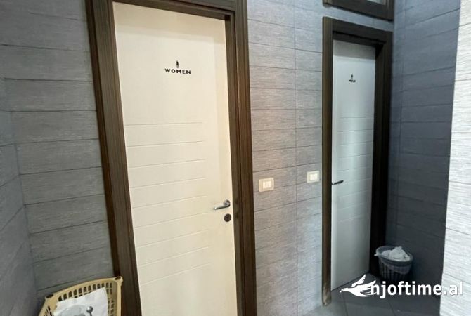 Ambient Biznesi per Shitje - Rruga e Elbasanit 600,000 Euro