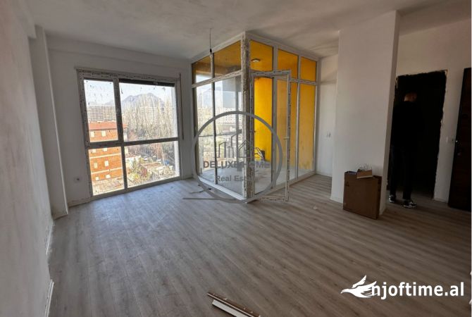  Shitet Apartament 2+1+2 – Fundi i Bulevardit të Ri